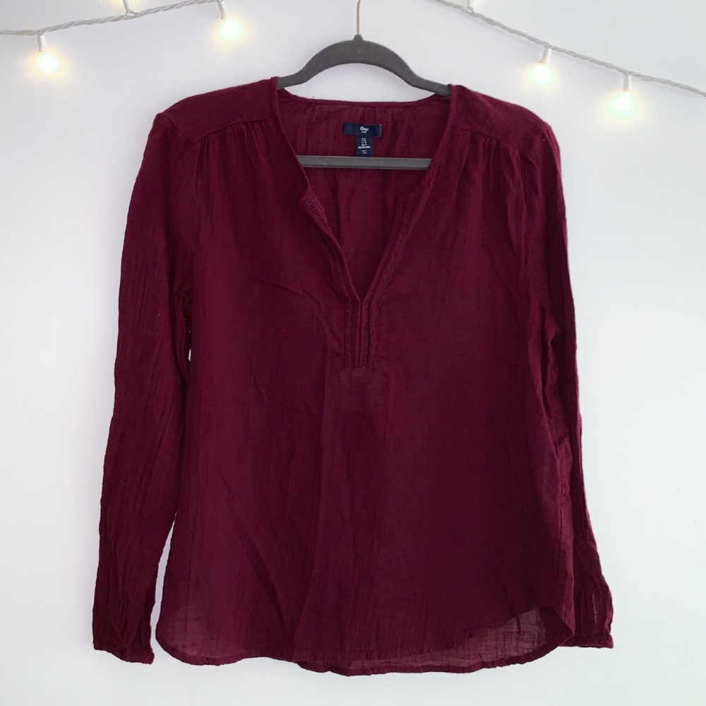 Gap long sleeve maroon top